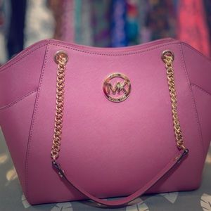 Michael Kors Jet Set Traveler Purse